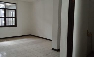 Dijual Cepat Harga NJOP Rumah Nyaman Siap Huni Cocok Untuk Kost2an Lokasi di Cibogo Sayap Surya sumantri Bandung