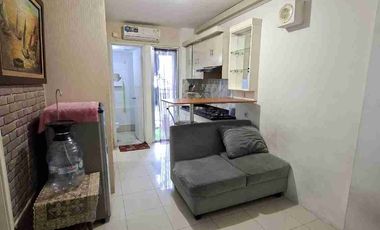 JUAL 2 KAMAR FURNISH MURAH APARTEMEN BASSURA CITY TOWER FLAMBOYAN LT17 SHMRS