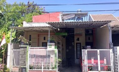 Dijual Rumah  Perum Medayu ,Rungkut One Gate System  Dekat Kampus UPN  Dekat Pasar  Dekat fasilitas  kuliner  Dekat SPBU