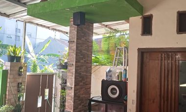 Dijual Rumah  Perum Medayu ,Rungkut One Gate System  Dekat Kampus UPN  Dekat Pasar  Dekat fasilitas  kuliner  Dekat SPBU