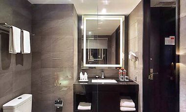 Hotel Luxury Furnished Istimewa di Royal Tulip Darmo