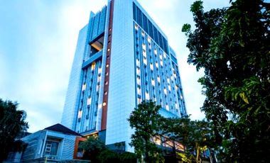 Hotel Luxury Furnished Istimewa di Royal Tulip Darmo