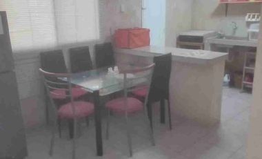 Casa de una planta en Urbanización Puerta del Mar – Santa Elena
Ideal para alquiler temporal (feriados o fines de semana) o anual.