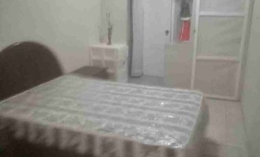 Casa de una planta en Urbanización Puerta del Mar – Santa Elena
Ideal para alquiler temporal (feriados o fines de semana) o anual.