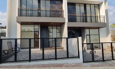 Dijual Rumah Lux Smart Home Strategis Dekat Tol di Setraduta Grande Bandung Utara