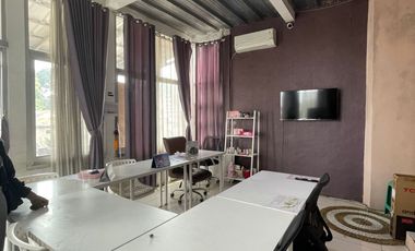 DIJUAL RUMAH MAINROAD STRATEGIS COCOK UNTUK TEMPAT USAHA DI CIBEUNYING KALER KOTA BANDUNG