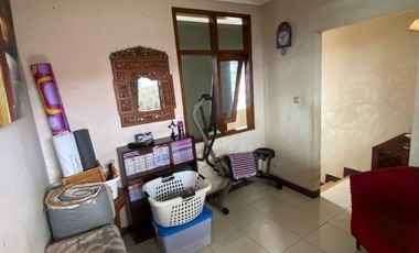 Jual Rumah Strategis di Sariwangi, Bandung