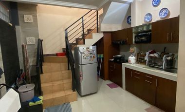 Jual Rumah Strategis di Sariwangi, Bandung