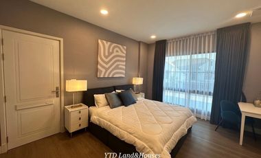 Luxury House for Rent with a swimming pool at Nantawan Rama 9 New Krungthepkreetha 250,000 baht/month (Fully furnished)