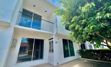 CASA EN VENTA SECTOR CONDOMINIO ALTAGRACIA FLANDES