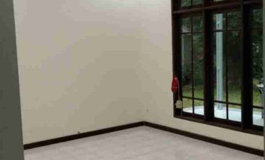Disewakan Rumah Besar di Bogor Tengah Dekat Istana