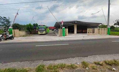 Resto strategis ada kolam renang dan pancingan di Janti  Klaten