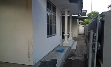 Land With Bonus House Building – Safe & Peaceful Housing Area, Kebo Iwa Utara, Denpasar