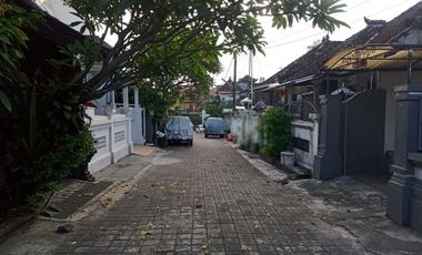 Land With Bonus House Building – Safe & Peaceful Housing Area, Kebo Iwa Utara, Denpasar