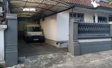 Land With Bonus House Building – Safe & Peaceful Housing Area, Kebo Iwa Utara, Denpasar