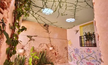 CASA AMUEBLADA EN VENTA EN VALLADOLID YUCATAN, ZONA SISAL, MUY CERCA DE CALZADA LOS FRAILES, DE 5 CALLES, CONVENTO SAN BERNARDINO, ATN INVERSIONISTAS