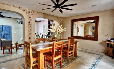 CASA AMUEBLADA EN VENTA EN VALLADOLID YUCATAN, ZONA SISAL, MUY CERCA DE CALZADA LOS FRAILES, DE 5 CALLES, CONVENTO SAN BERNARDINO, ATN INVERSIONISTAS
