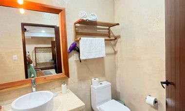 CASA AMUEBLADA EN VENTA EN VALLADOLID YUCATAN, ZONA SISAL, MUY CERCA DE CALZADA LOS FRAILES, DE 5 CALLES, CONVENTO SAN BERNARDINO, ATN INVERSIONISTAS