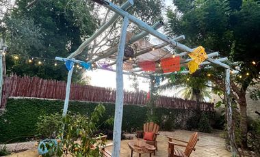 CASA AMUEBLADA EN VENTA EN VALLADOLID YUCATAN, ZONA SISAL, MUY CERCA DE CALZADA LOS FRAILES, DE 5 CALLES, CONVENTO SAN BERNARDINO, ATN INVERSIONISTAS