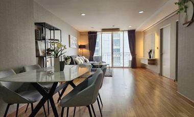 Asoke Place Condo for Rent near Asok BTS & Sukhumvit MRT