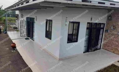 Rumah Kolam ikan & kebun