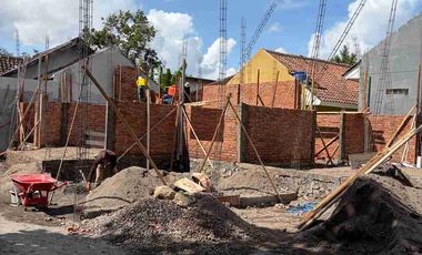 RUMAH MEWAH KLASIK SEMI FURNISHED MODERN - KUALITAS PREMIUM DEKAT JOGJABAY