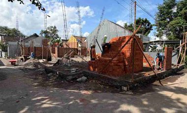 RUMAH MEWAH KLASIK SEMI FURNISHED MODERN - KUALITAS PREMIUM DEKAT JOGJABAY