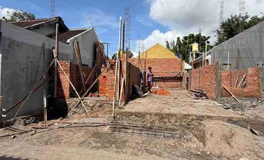 RUMAH MEWAH KLASIK SEMI FURNISHED MODERN - KUALITAS PREMIUM DEKAT JOGJABAY