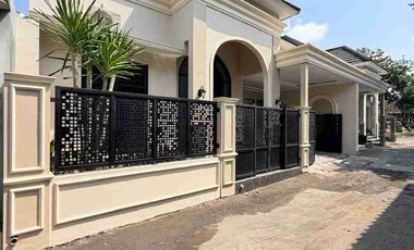 RUMAH MEWAH KLASIK FULLY FURNISHED MODERN - KUALITAS PREMIUM DEKAT JOGJABAY