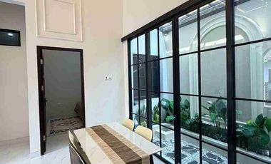 RUMAH MEWAH KLASIK FULLY FURNISHED MODERN - KUALITAS PREMIUM DEKAT JOGJABAY