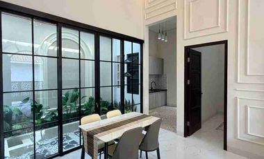 RUMAH MEWAH KLASIK FULLY FURNISHED MODERN - KUALITAS PREMIUM DEKAT JOGJABAY