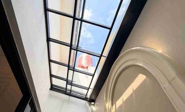 RUMAH MEWAH KLASIK FULLY FURNISHED MODERN - KUALITAS PREMIUM DEKAT JOGJABAY