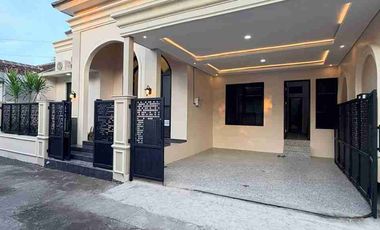 RUMAH MEWAH KLASIK FULLY FURNISHED MODERN - KUALITAS PREMIUM DEKAT JOGJABAY