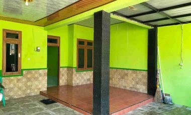 RUMAH DISKON JUTAAN DEKAT RSU HASTUTI DI PLUMBUNGAN KARANGMALANG SRAGEN