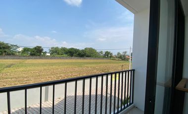 Best Price ! Rumah 2 Lantai Hanya 500jt-an Dekat Stasiun Palur