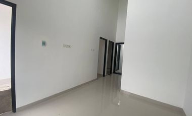 Best Price ! Rumah 2 Lantai Hanya 500jt-an Dekat Stasiun Palur