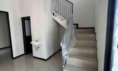 Alana gunungsari baru 5 x 12