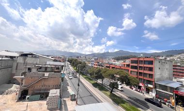 Casa de venta Av. Mariscal Sucre sur de Quito muy cerca cel C.C. Atahualpa