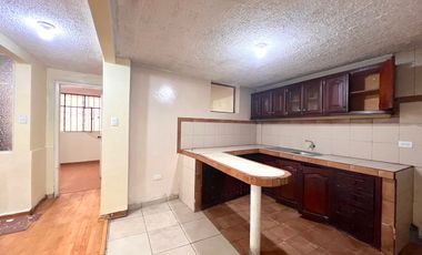 Casa de venta Av. Mariscal Sucre sur de Quito muy cerca cel C.C. Atahualpa