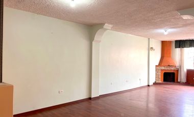 Casa de venta Av. Mariscal Sucre sur de Quito muy cerca cel C.C. Atahualpa