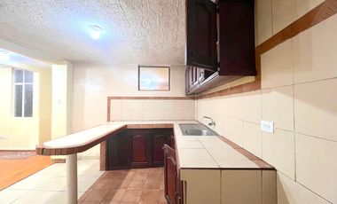 Casa de venta Av. Mariscal Sucre sur de Quito muy cerca cel C.C. Atahualpa