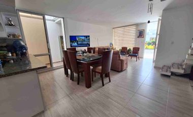 VENTA CASA EN FUSAGASUGÁ HERMOSA