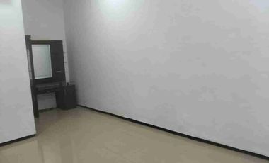 DISEWAKAN RUMAH FULL FURNISH, BEBAS BANJIR & AMAN DUKUH KUPANG TIMUR