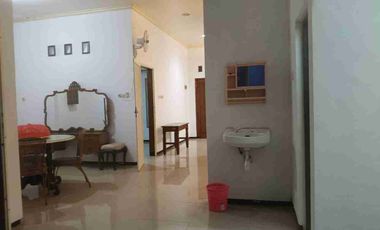 DISEWAKAN RUMAH FULL FURNISH, BEBAS BANJIR & AMAN DUKUH KUPANG TIMUR