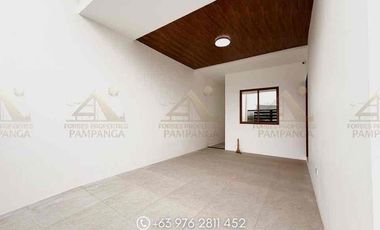 ₱8.7M 𝐁𝐫𝐚𝐧𝐝 𝐍𝐞𝐰 𝟒-𝐁𝐞𝐝𝐫𝐨𝐨𝐦 𝐇𝐨𝐮𝐬𝐞 𝐚𝐧𝐝 𝐋𝐨𝐭 𝐍𝐞𝐚𝐫 𝐂𝐥𝐚𝐫𝐤, 𝐏𝐚𝐦𝐩𝐚𝐧𝐠𝐚 – 𝐒𝐞𝐦𝐢-𝐅𝐮𝐫𝐧𝐢𝐬𝐡𝐞𝐝, 𝐑𝐞𝐚𝐝𝐲 𝐟𝐨𝐫 𝐌𝐨𝐯𝐞-𝐈𝐧