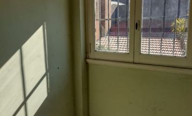 CASA DE 4 AMBIENTES EN ALQUILER