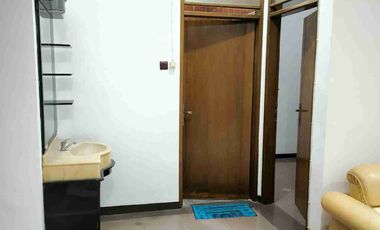 sewa murah rumah di perumahan elite batu Nunggal