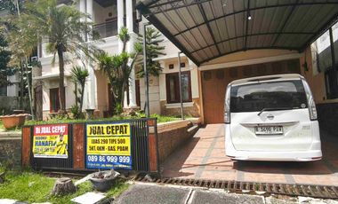 Rumah Mewah Paling depan