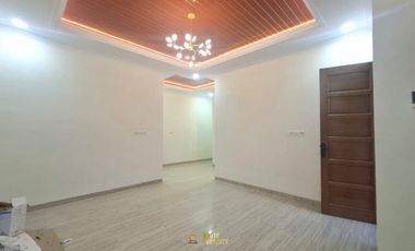 RUMAH MODERN SIAP HUNI, 9 MENIT DARI BANDARA ADI SUCIPTO