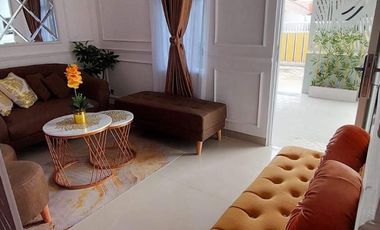 Rumah Cantik 2 lantai Murah Siap Huni semi Furnish dalam cluster di Pekayon Pasar rebo Jakarta Timur Nego